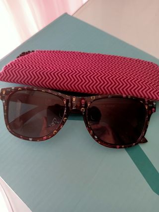 Gafas de sol infantiles con fundas
