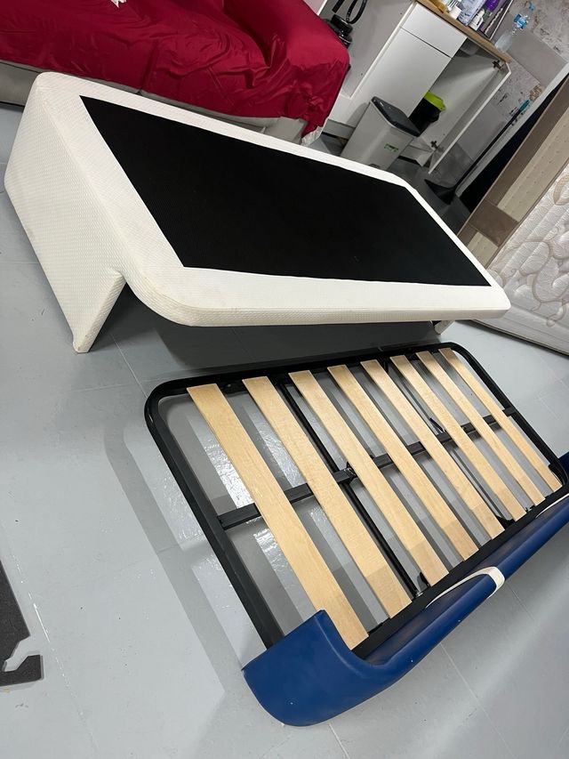 Vendita urgente!! Canguro imbottito blu e bianco