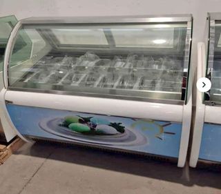 Vitrina expositora de helados 624791928