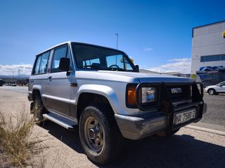 Isuzu Trooper 1987