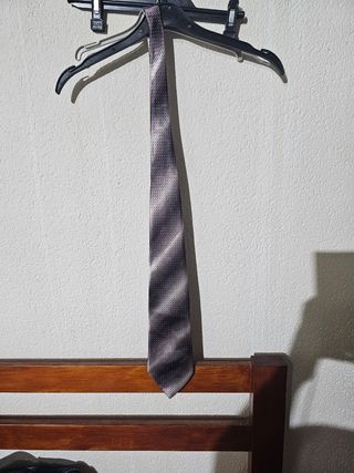 Corbata Fulang Gris y Rojo
