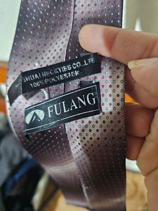 Corbata Fulang Gris y Rojo