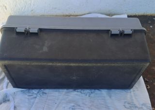 Caja de herramientas gris