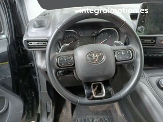 Toyota Proace City Verso COMBI 1.2i 96kW SWB Tracks Aut. 5d 