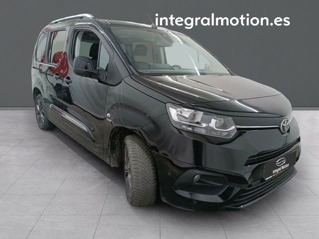 Toyota Proace City Verso COMBI 1.2i 96kW SWB Tracks Aut. 5d 