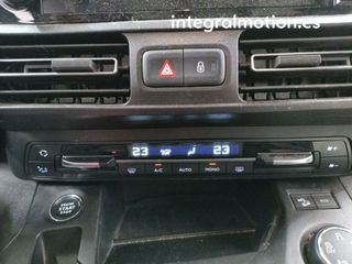 Toyota Proace City Verso COMBI 1.2i 96kW SWB Tracks Aut. 5d 