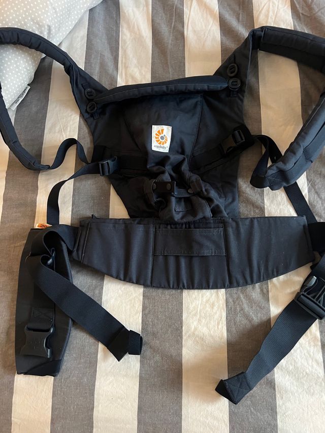 Portabebés Ergobaby azul marino Sin Uso