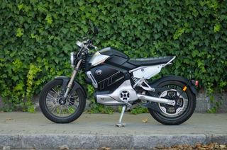 super soco TC Max eléctrico equivalente a 125cc mm