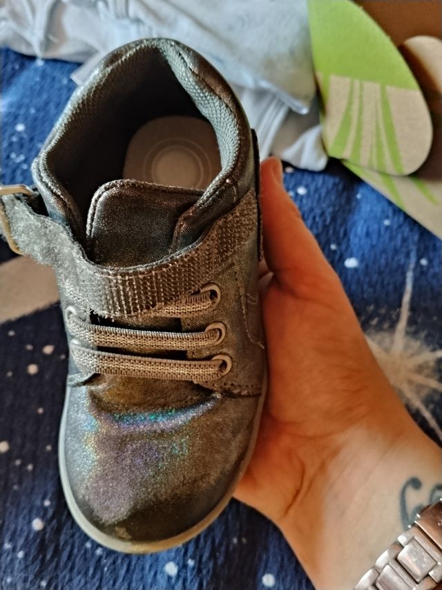 Scarpine bambina glitterate grigio numero 23.