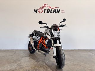 KTM 690 Duke.