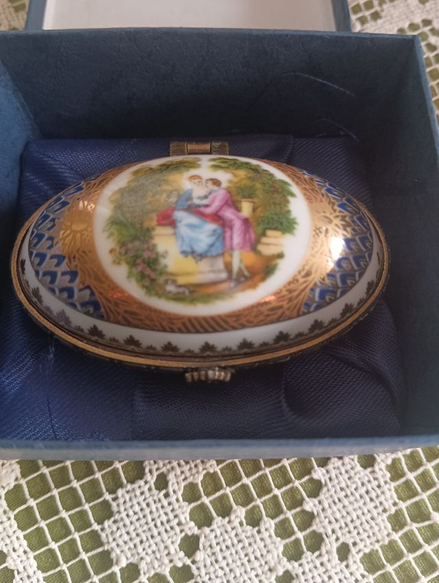 Cajita cerámica portuguesa decorada