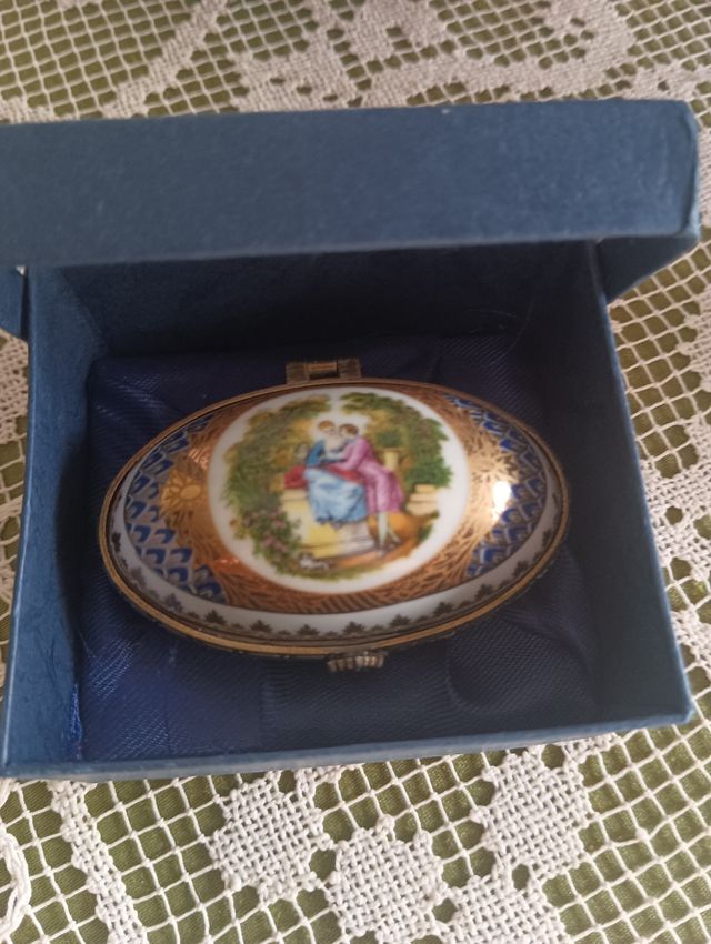 Cajita cerámica portuguesa decorada