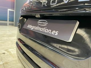Land-Rover Range Rover Evoque 2.0 D150 R-Dynamic AUTO 4WD 