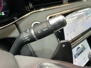 Land-Rover Range Rover Evoque 2.0 D150 R-Dynamic AUTO 4WD 