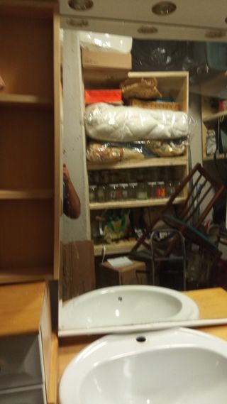 Mueble de lavabo con espejo