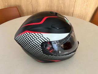 Casco AGV Talla L Negro Blanco y Rojo