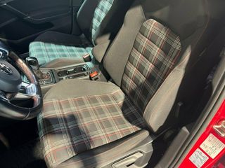 Volkswagen Golf GTI Performance 2.0 TSI 180kW(245CV) DSG