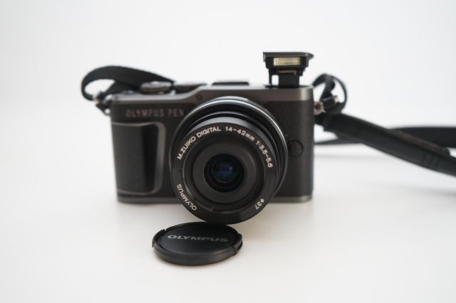 Cámara Olympus PEN E-PL10 Negra