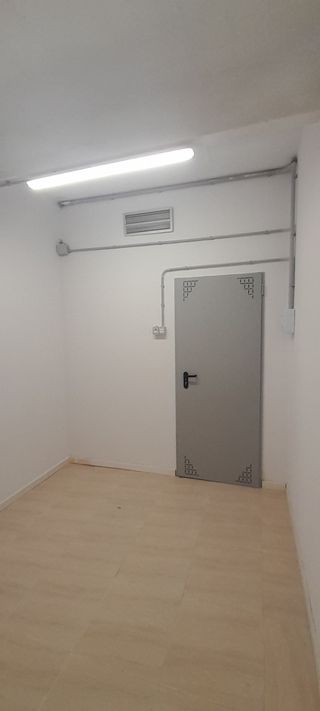 Alquiler de trastero renovado en Gros, La Zurriola