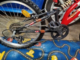 Bicicleta infantil y patinete