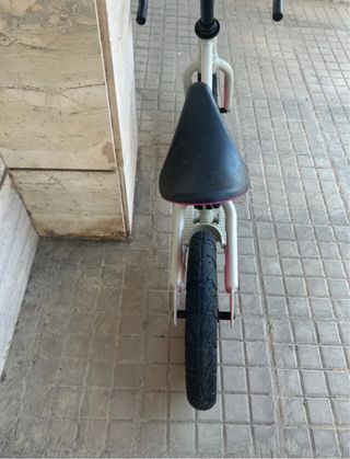 Bicicletta senza pedali Chillafish da ripristinare