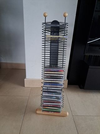 Organizador de CDs Metálico con Base de Madera.