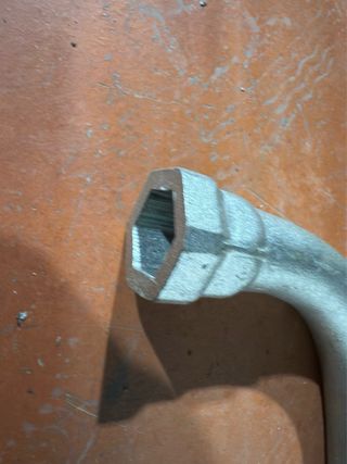 Llave Ruedas Coche audi original