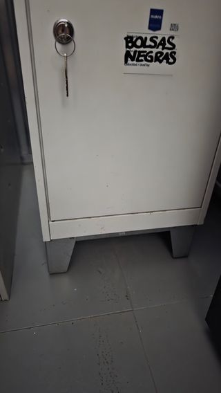 Armadietti metallici per la conservazione