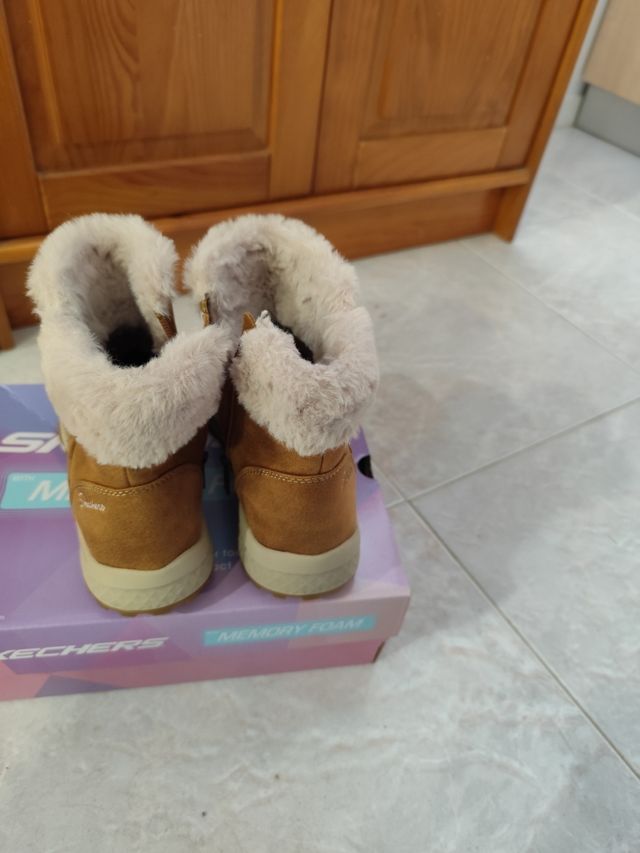 ¡OFERTA!2X1 Botines Skechers Synergy hasta  30/11