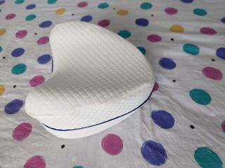 Almohada Ortopédica para Pierna y Rodilla