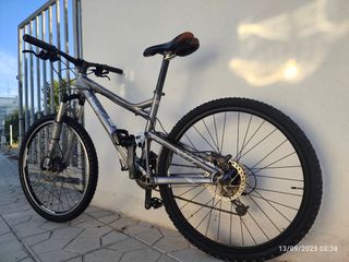 Bicicleta Giant Doble Suspensión
