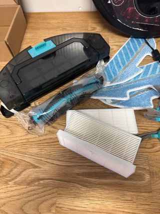 Robot CONGA CECOTEC para piezas