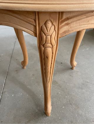 Tavolino grezzo in legno