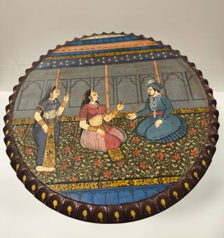Mesa té o café decorada a mano