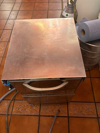 Lavavajillas Profesional Funcionando