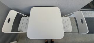 Tavolino misura cm.60X60 completo di due sedie