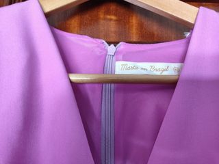 Vestido de fiesta morado elegante