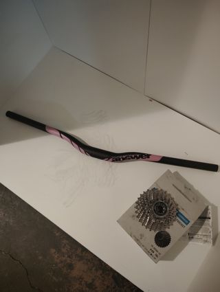 Manillar y piñonera bicicleta