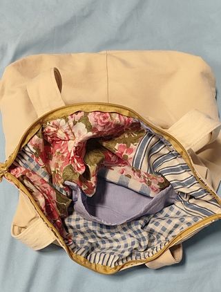 Bolso de hombro artesanal beige