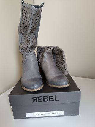 Stivali Rebel pelle traforati taglia 36