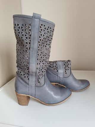 Stivali Rebel pelle traforati taglia 36