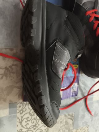 Botas de montaña Decathlon talla 38