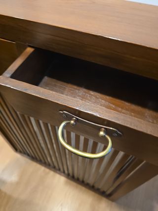 Mueble de entrada cubre radiador