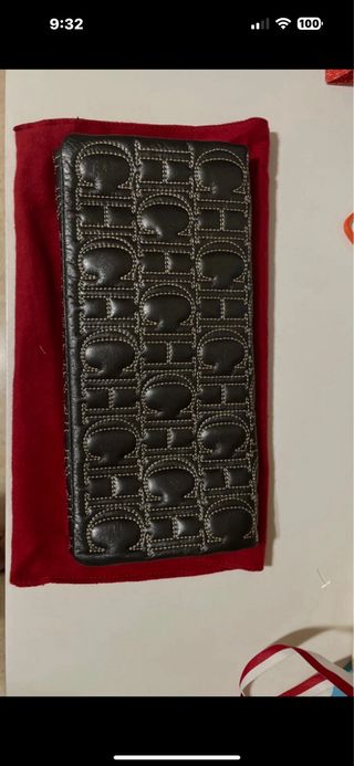 Bolso Clutch CH Carolina Herrera de piel gris