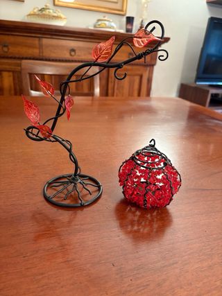 Portacandele vintage ferro e vetro rosso