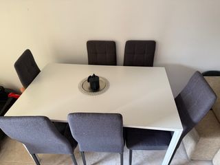 Mesa de comedor con 6 sillas