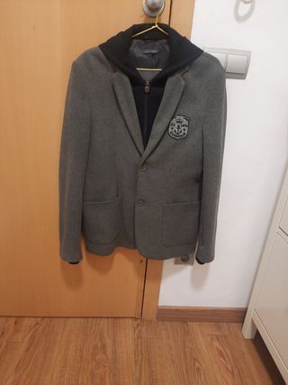 Americana Zara con capucha hombre gris