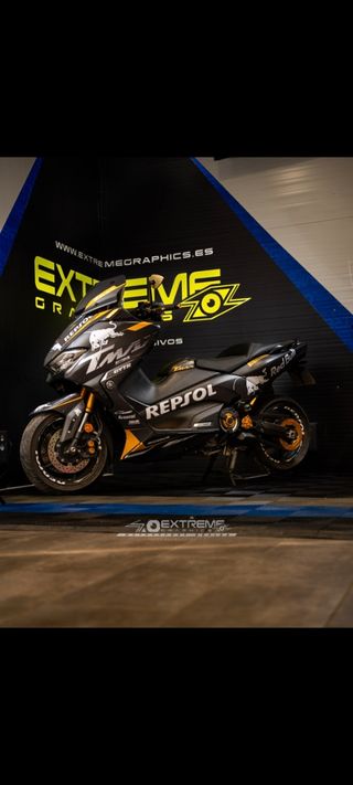 Yamaha Tmax 530DX 2019
ÚNICA .LA DX LA FULL!
