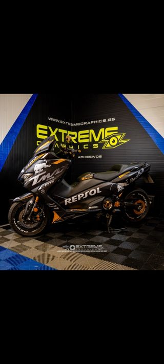 Yamaha Tmax 530DX 2019
ÚNICA .LA DX LA FULL!