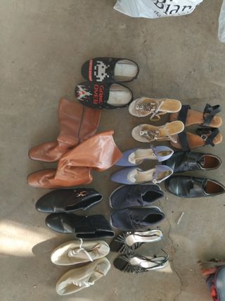 Lote de zapatos variados